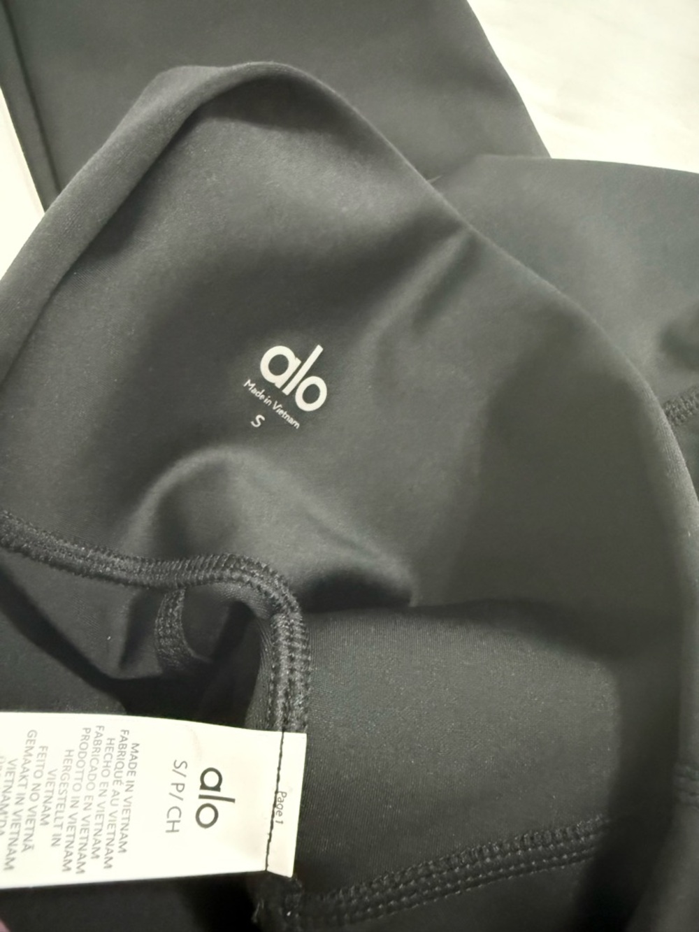 Alo Black Cropped Tee XS and 7/8 Legging S Set NWT - Picture 5 of 5